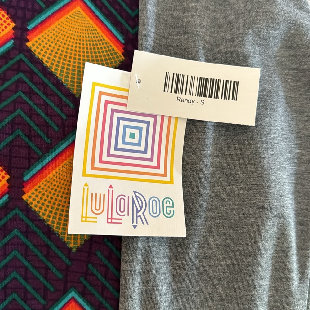 🍁Lularoe “Randy” geometric pattern S - Picture 3 of 5